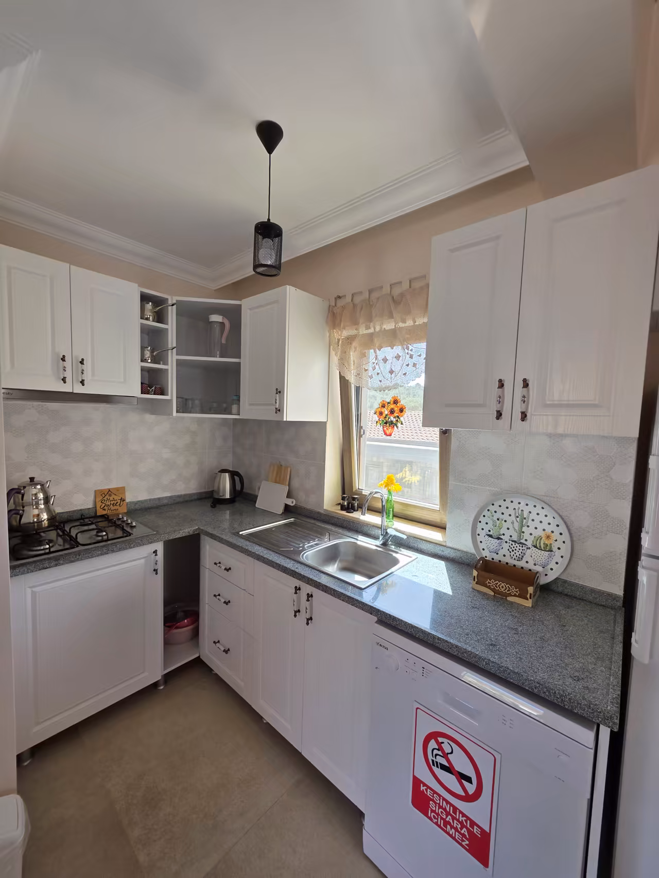 Villa Nora konaklama alanındaki mutfak